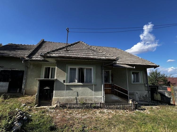 Casă cu 2 camere în Turcheș