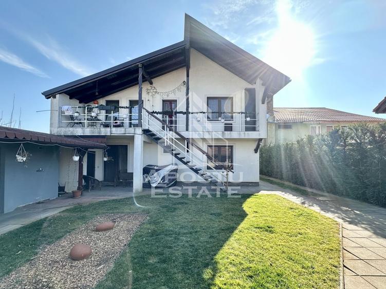 Casă individuală cu 7 camere cu Canalizare în Moșnița Veche