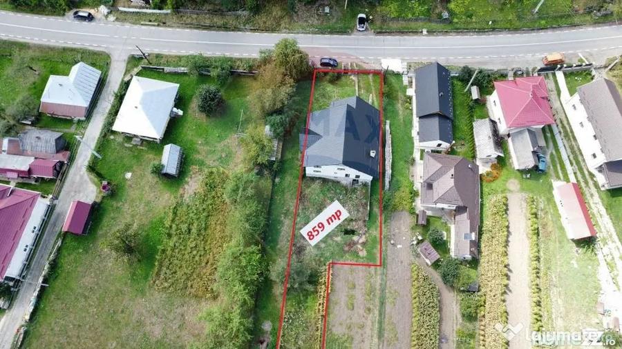 Casă cu 7 camere cu Teren 859 Mp în Mădei