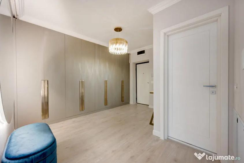 Apartament cu 2 camere semidecomandat, mobilat în Sud