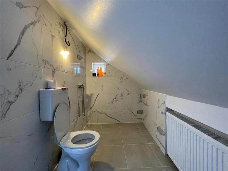 Casă individuală cu 3 camere cu Teren 744 Mp în Leș