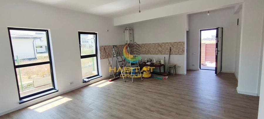 Casă individuală cu 3 camere cu Canalizare în Berceni