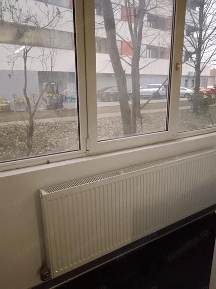Apartament cu 3 camere decomandat în Bogdăneștilor
