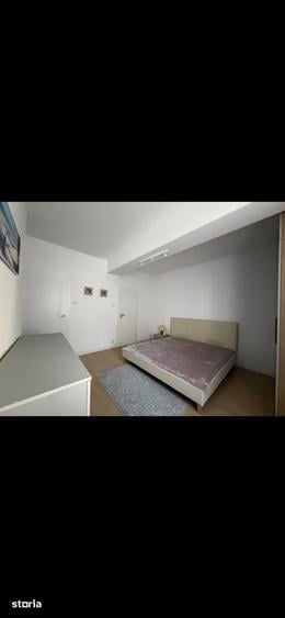 Apartament cu 3 camere în Centrul Civic
