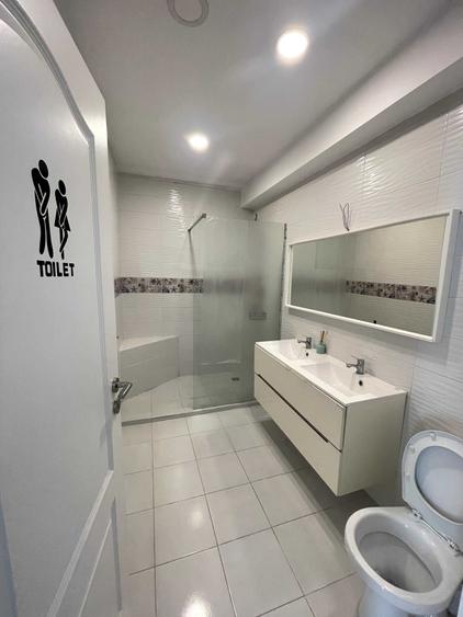 Casă cu 4 camere cu Teren 100 Mp în Central