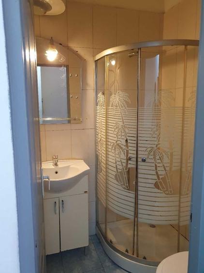 Apartament cu 2 camere semidecomandat în Dâmbovița