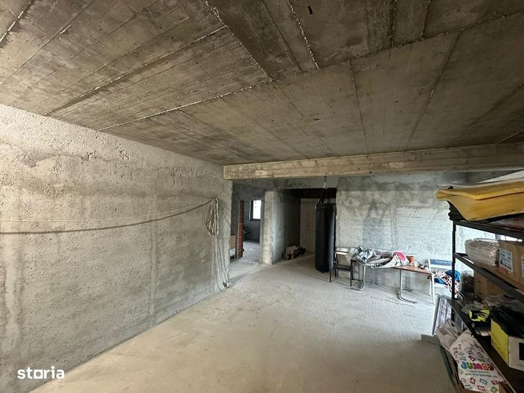 Casă cu 4 camere în Dârvari