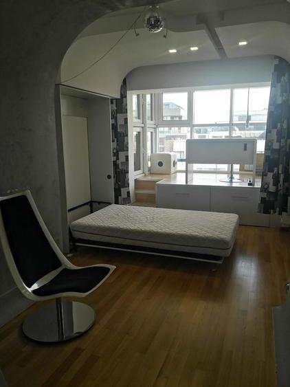 Apartament cu 4 camere semidecomandat, mobilat în Șoseaua Nordului