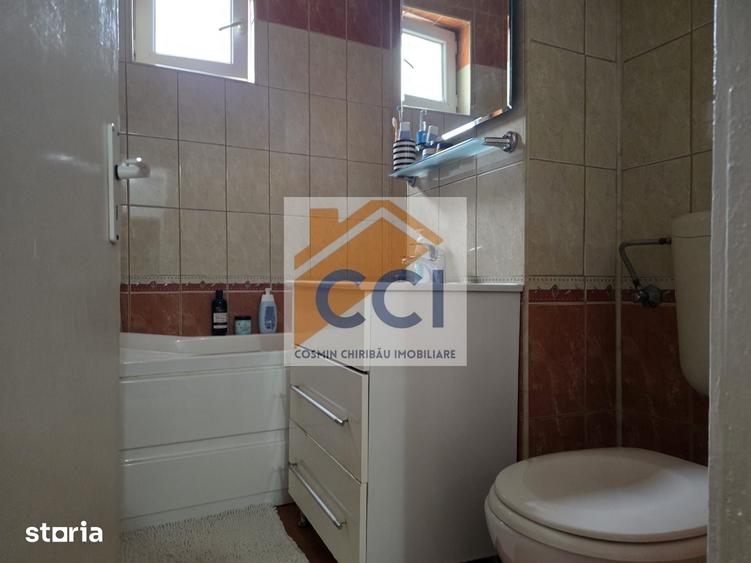 Apartament cu 3 camere decomandat în Răcăciuni