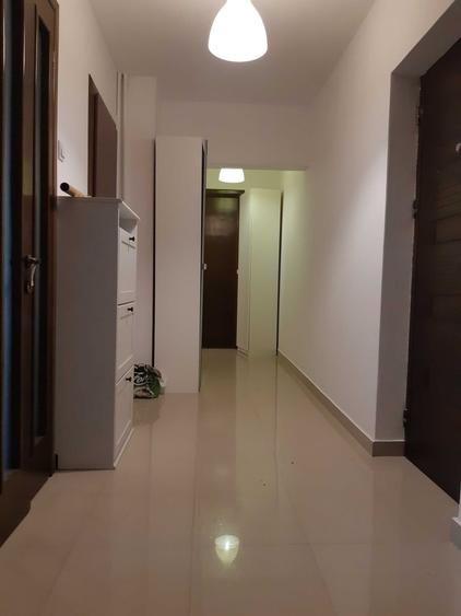 Apartament cu 2 camere decomandat, mobilat în Eroii Revoluției