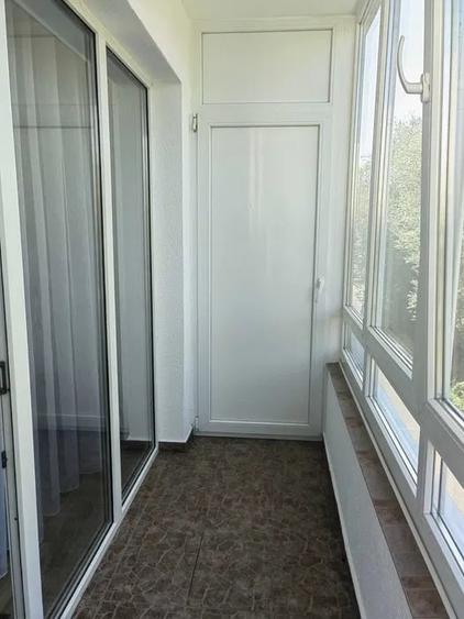 Apartament cu 2 camere semidecomandat, mobilat în Florești