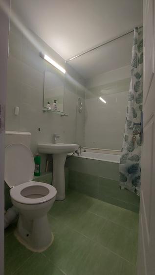 Apartament cu 2 camere semidecomandat în Berceni