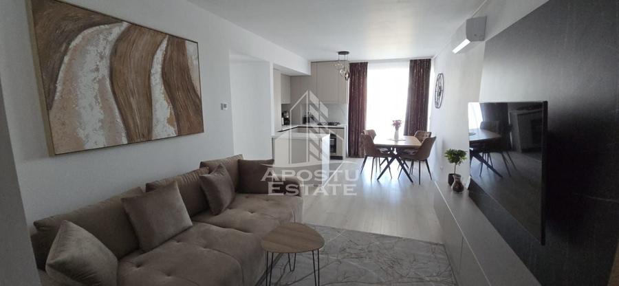 Apartament cu 3 camere semidecomandat, mobilat în Lipovei