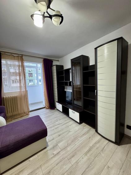 Apartament doua camere, decomandat, loc parcare, Lujerului, 5 min Politehnica - 2