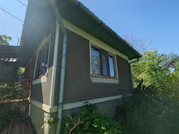 Casă individuală cu 3 camere cu Teren 34965 Mp în Blăjeni