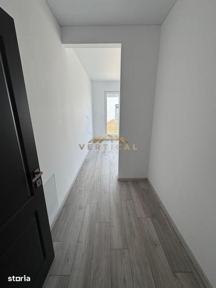 Casă cu 4 camere cu Teren 440 Mp în Vidra