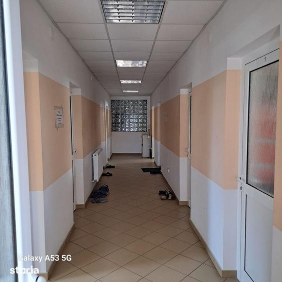 Spațiu comercial, de 630 mp, în Central