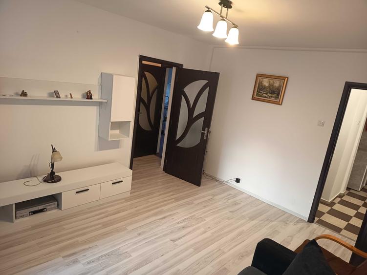 Inchiriere apartament cu doua camere - 1