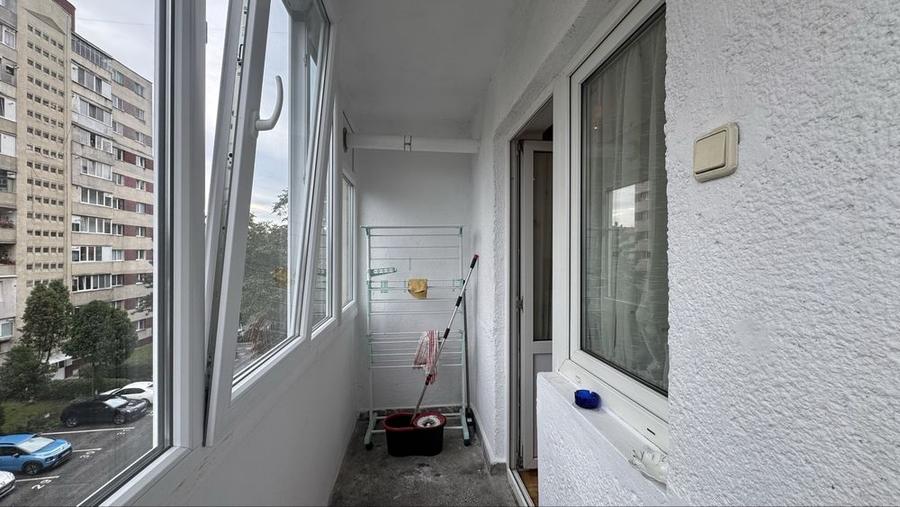 Apartament cu 3 camere nedecomandat în Grigorescu