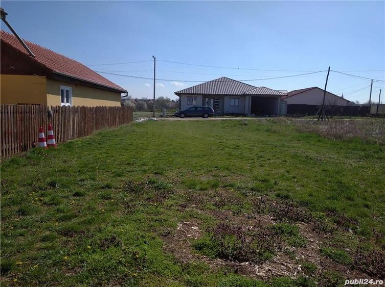 Teren de 1200 mp, în Frumușeni