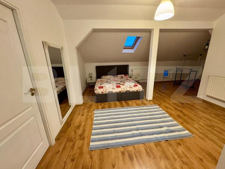 Apartament cu 3 camere decomandat, mobilat în Cârcea