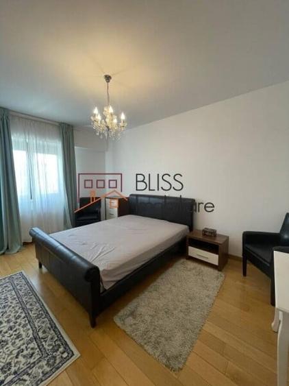 Apartament cu 3 camere semidecomandat în Aviației