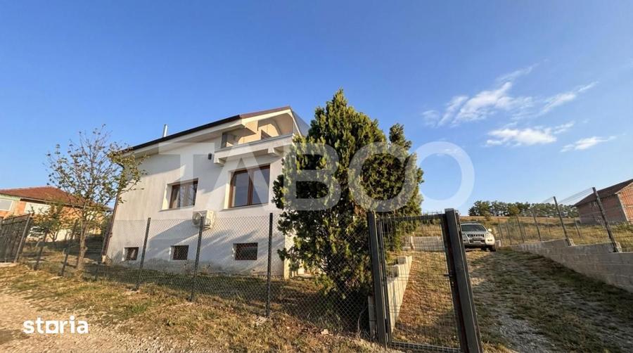 Casă cu 4 camere cu Teren 106 Mp în Șura Mare