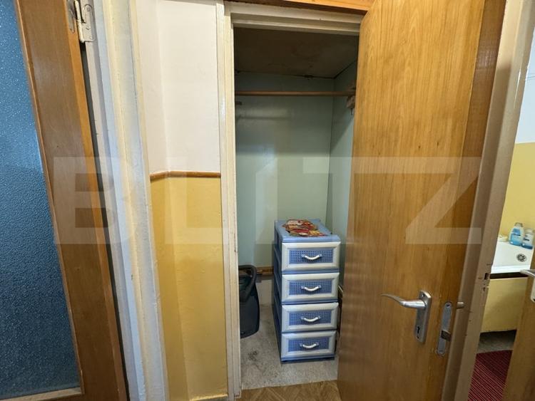 Apartament cu 2 camere semidecomandat, mobilat în Vest