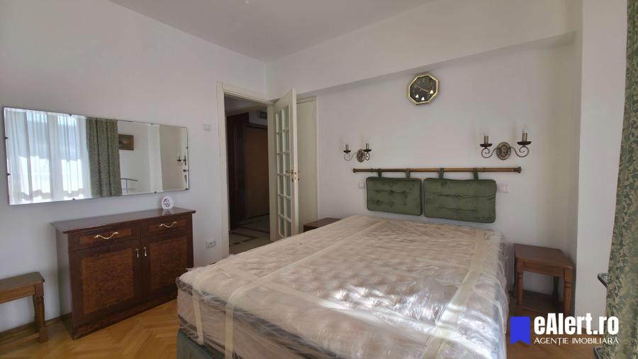 Apartament cu 2 camere decomandat în P-ța Unirii