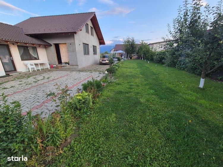 Casă cu 4 camere în Vulcan
