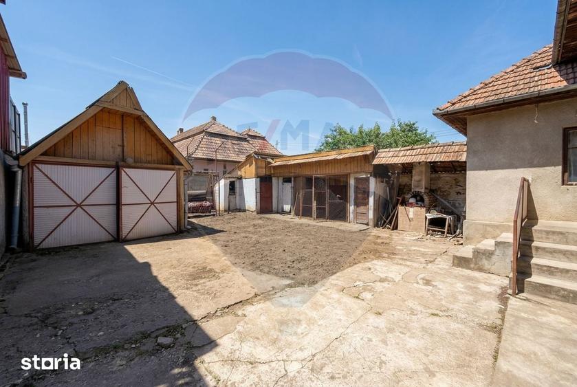 Casă cu 4 camere cu Teren 333 Mp în Mihai Viteazu