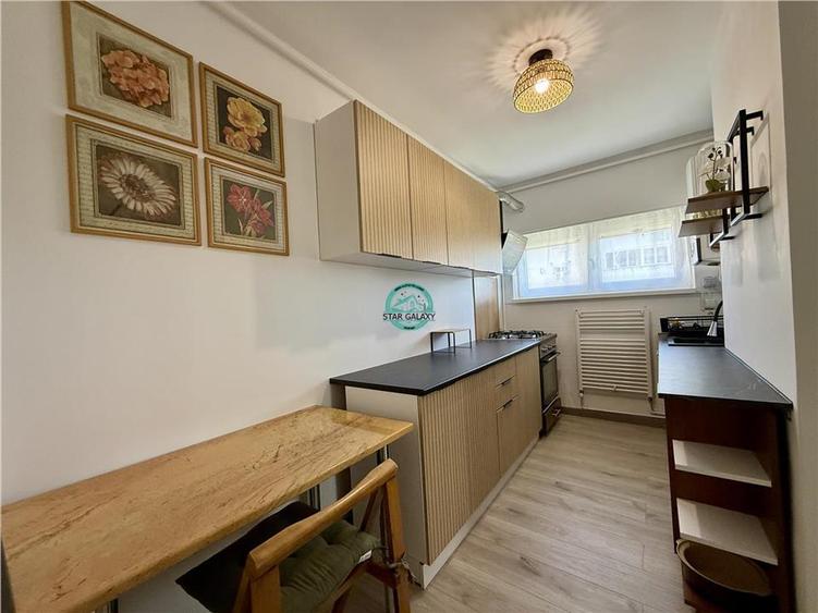 Apartament cu 2 camere decomandat, mobilat în Semicentral
