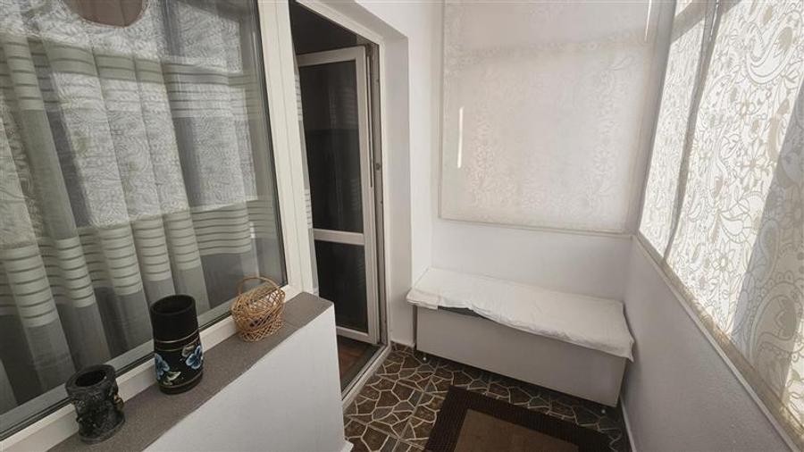 Apartament cu 2 camere decomandat, mobilat în Rahova