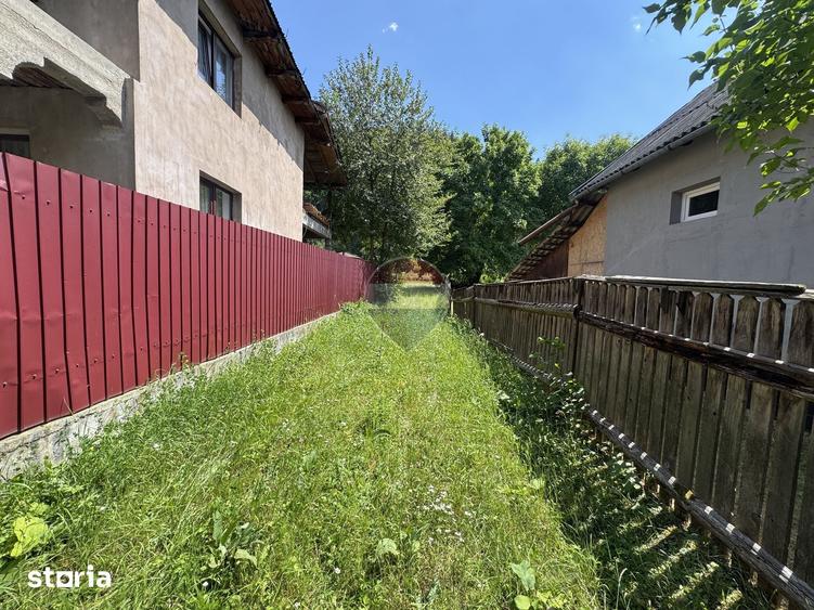 Teren de 1342 mp, în Borca