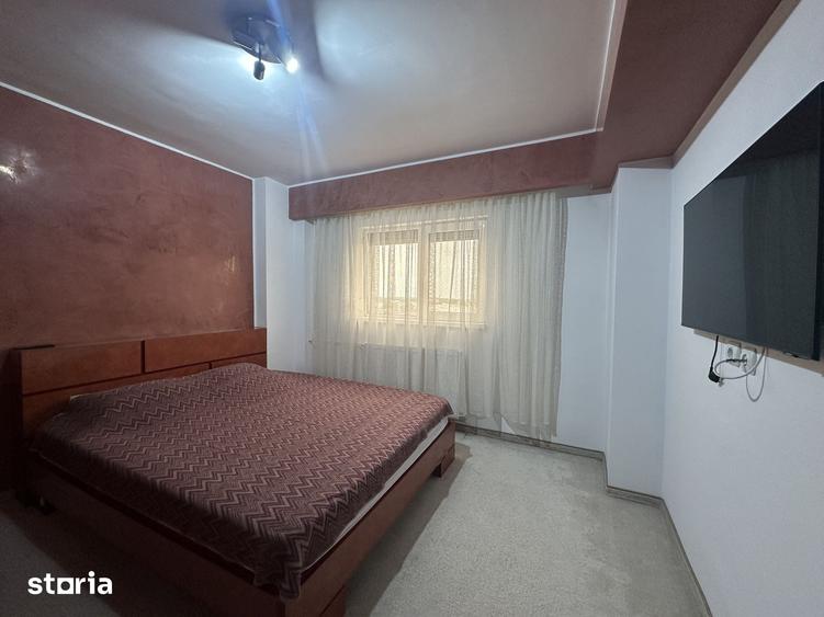 Apartament cu 2 camere decomandat în Republicii