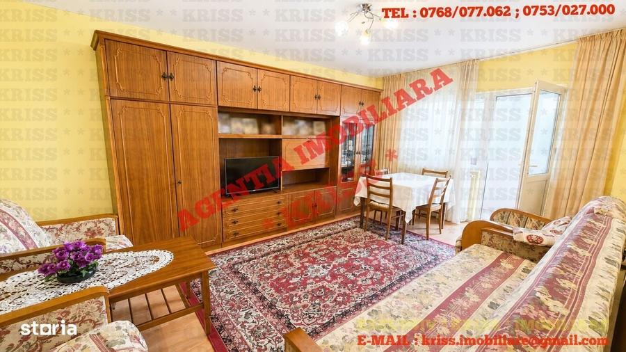 Apartament cu 3 camere decomandat în Bere