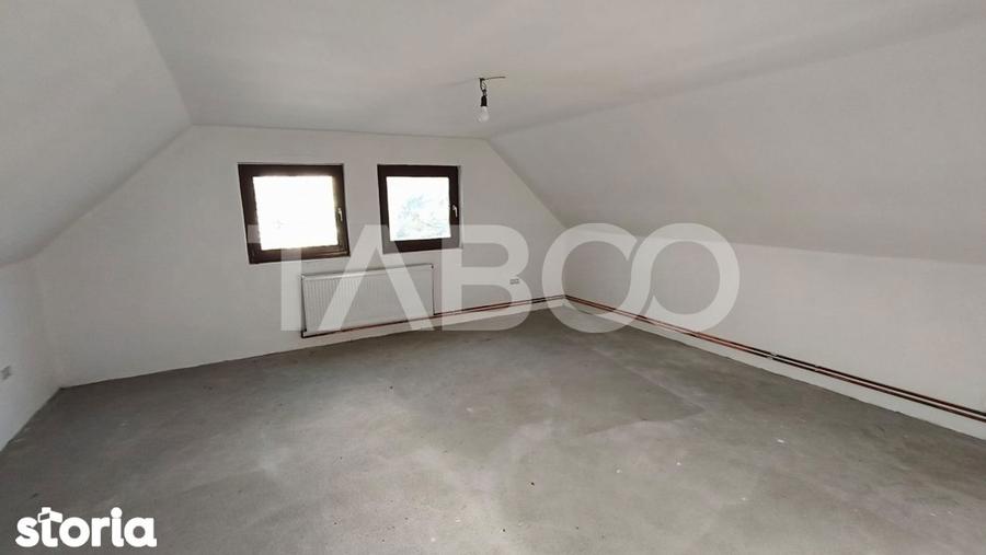 Casă cu 3 camere cu Teren 123 Mp în Pianu