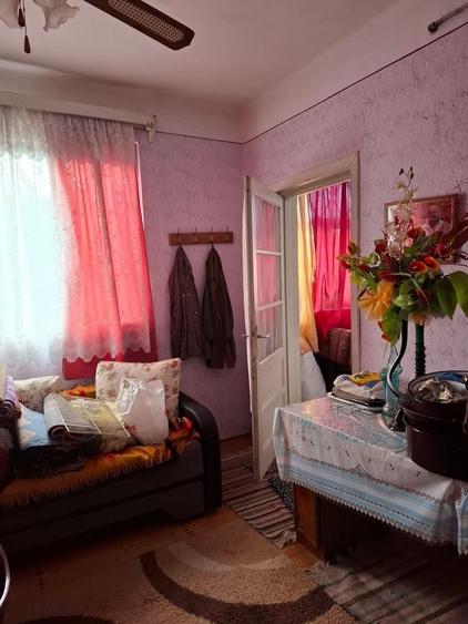 Casă cu 3 camere în Vidrasău