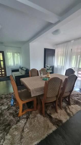 Casă cu Teren 5680 Mp în Călata