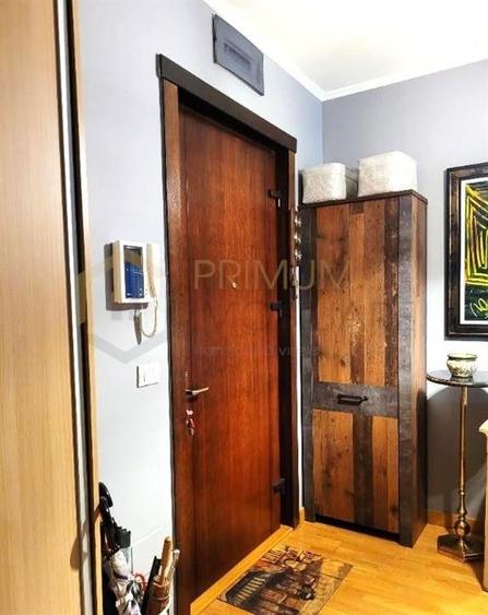 Apartament cu 3 camere decomandat, mobilat în Semicentral