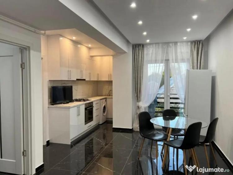 Apartament cu 2 camere semidecomandat în Rădăuți