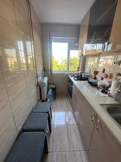 Apartament cu 2 camere semidecomandat în Rahova