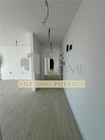 Apartament cu 3 camere decomandat în Albert