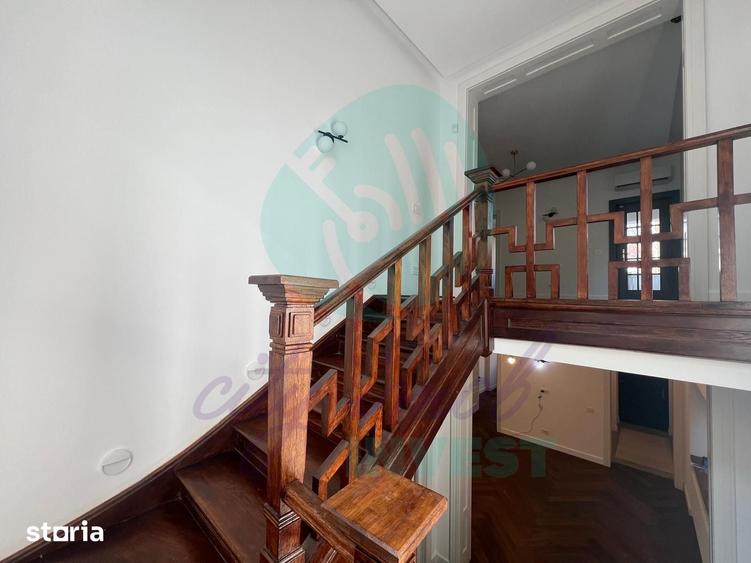 Casă cu 7 camere cu Teren 276 Mp în Cotroceni