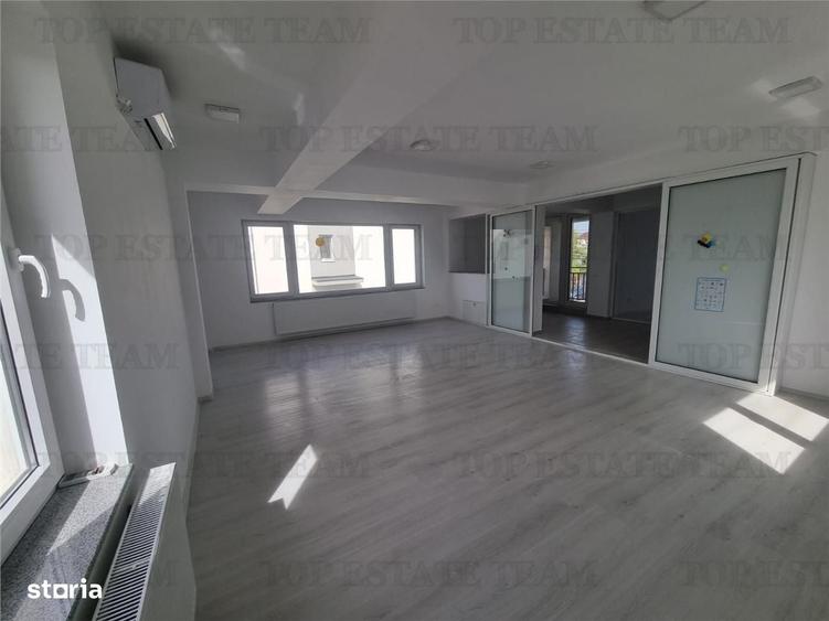 Casă cu 4 camere în Odăile