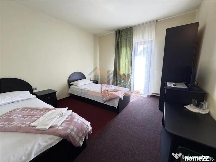 Casă cu 20 camere cu Teren 247 Mp în Sânmartin