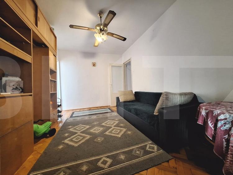 Apartament cu 3 camere semidecomandat, mobilat în Șagului