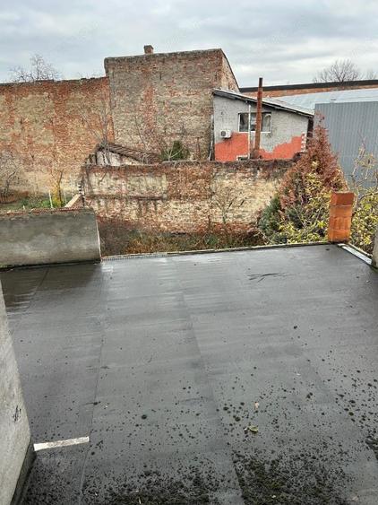 Casă cu 6 camere cu Teren 200 Mp în Odobescu