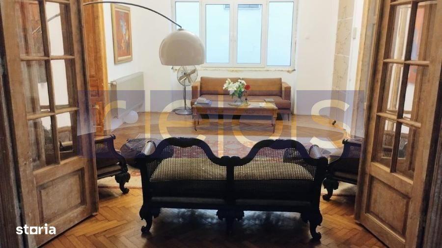 Apartament cu 6 camere, mobilat în Victoriei
