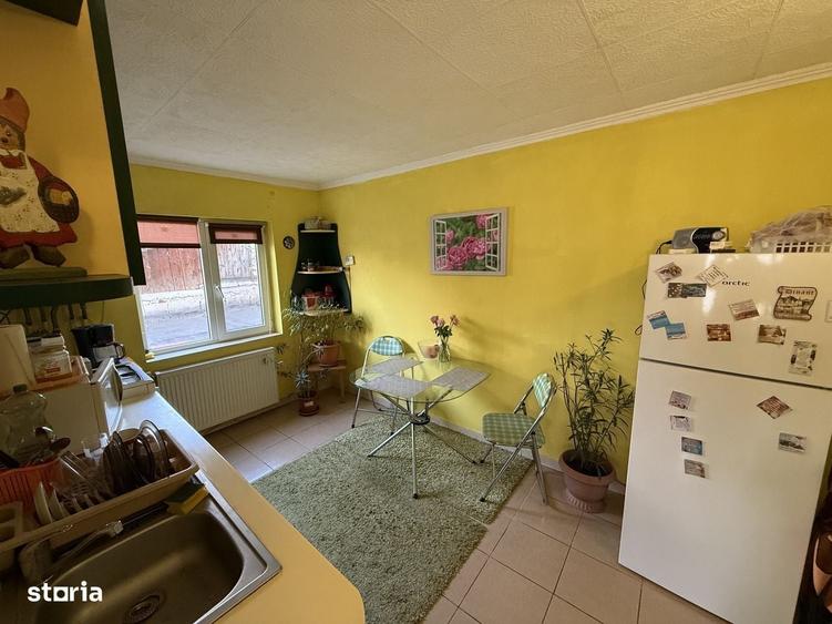 Casă cu 4 camere cu Teren 609 Mp în Central
